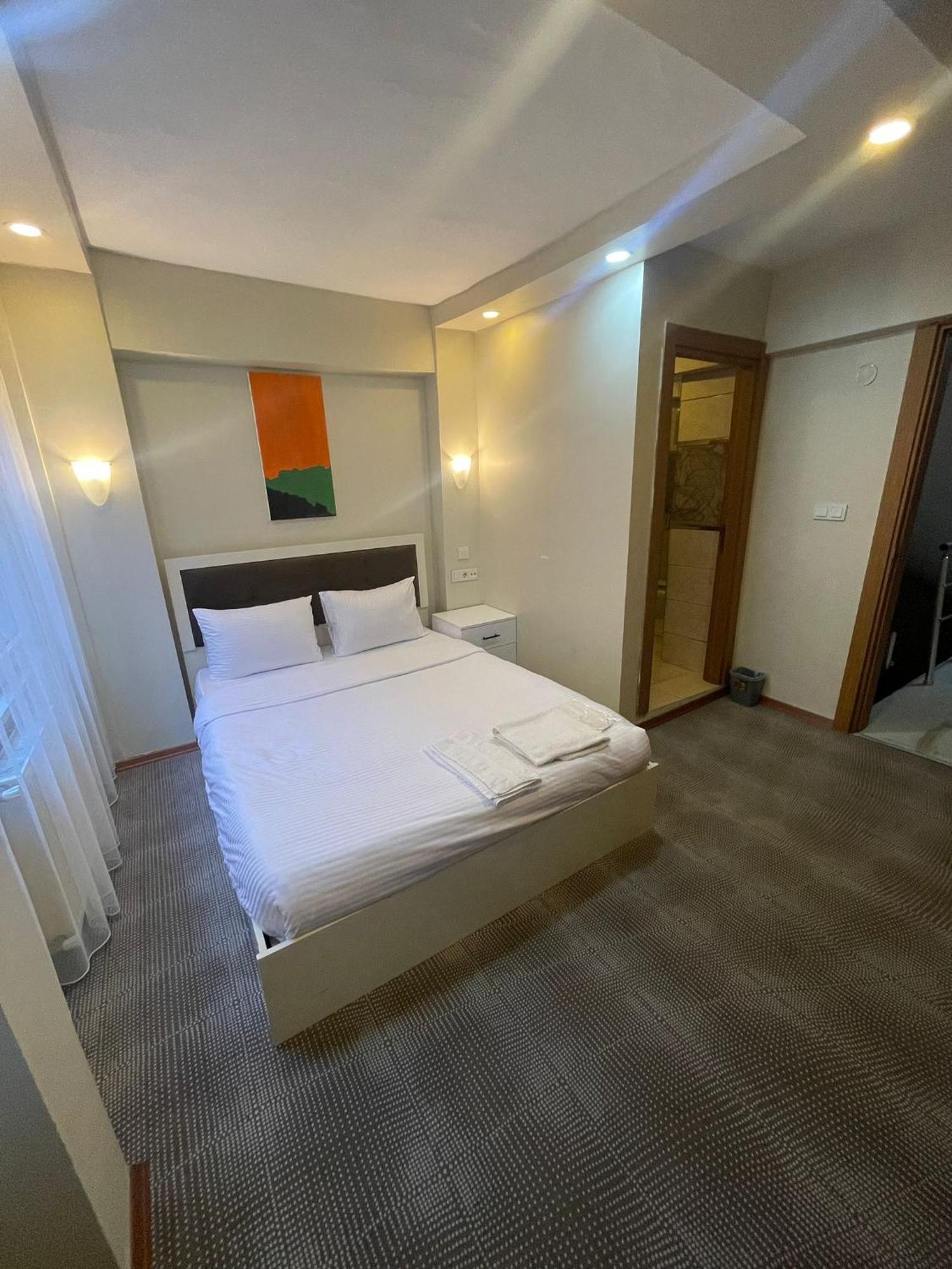 Ufuk Hotel Istanbul Exterior foto