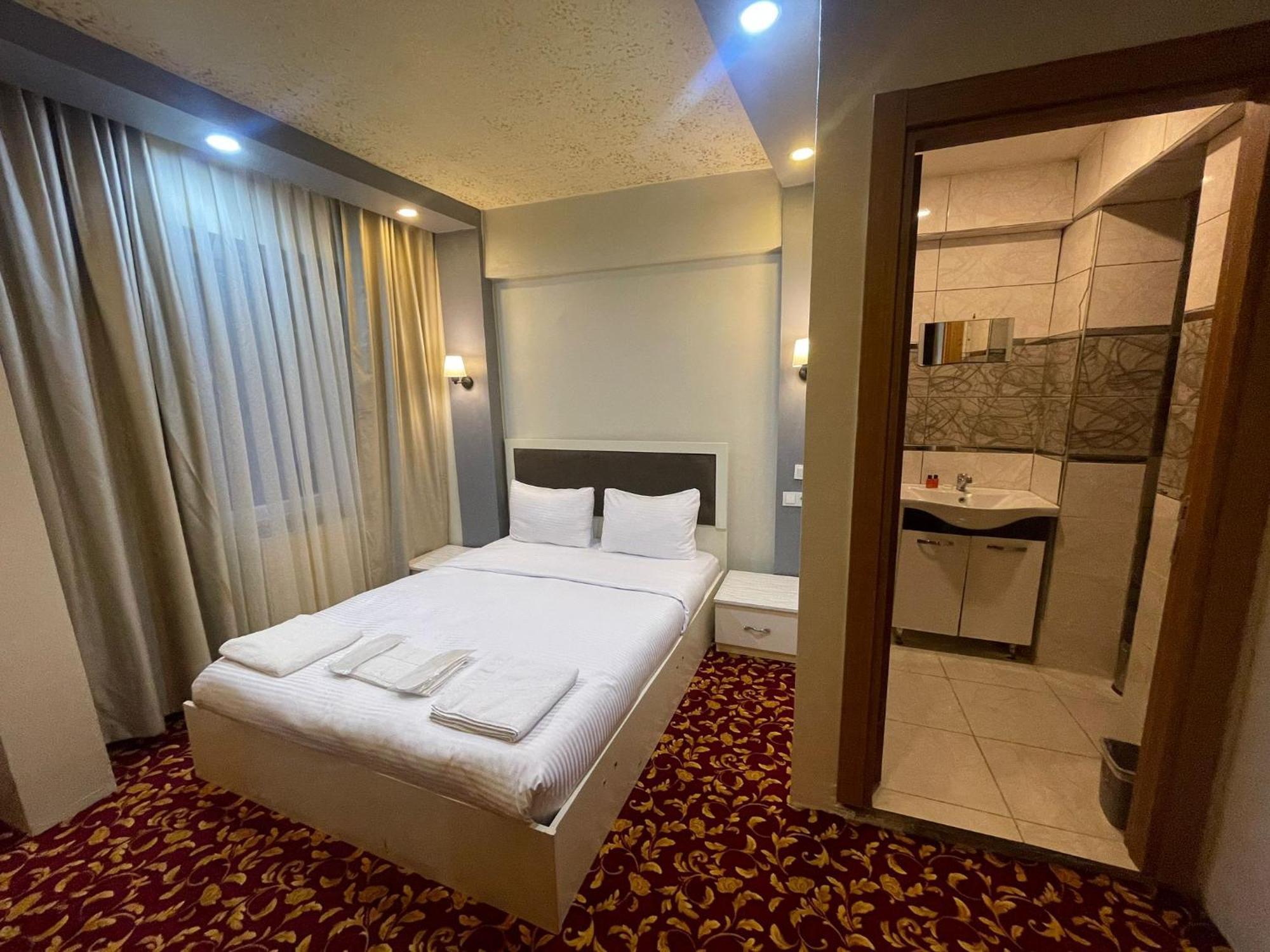 Ufuk Hotel Istanbul Exterior foto